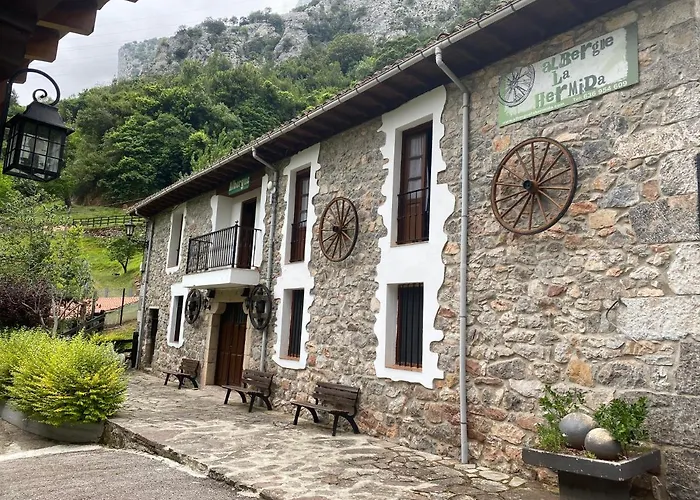 Albergue La Hermida