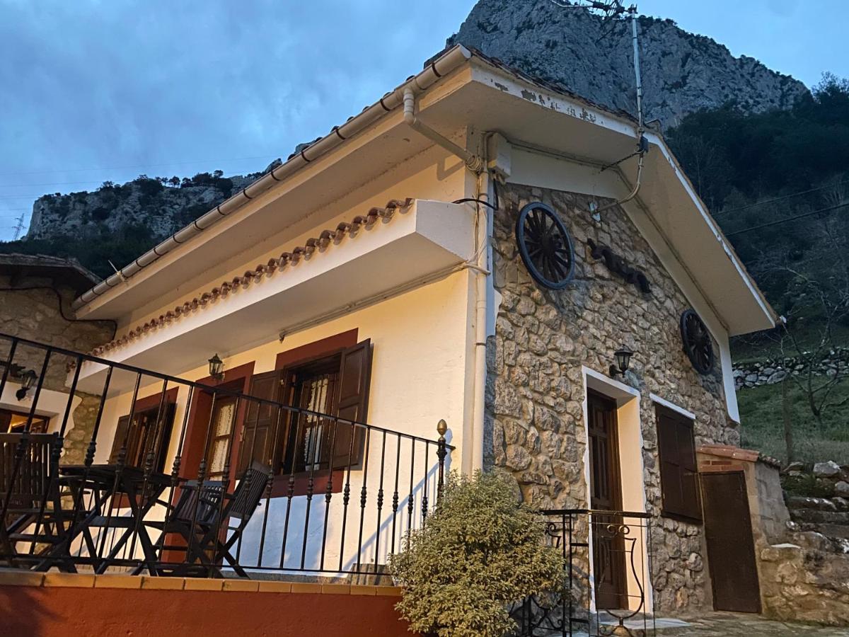 Albergue La Hermida * La Hermida