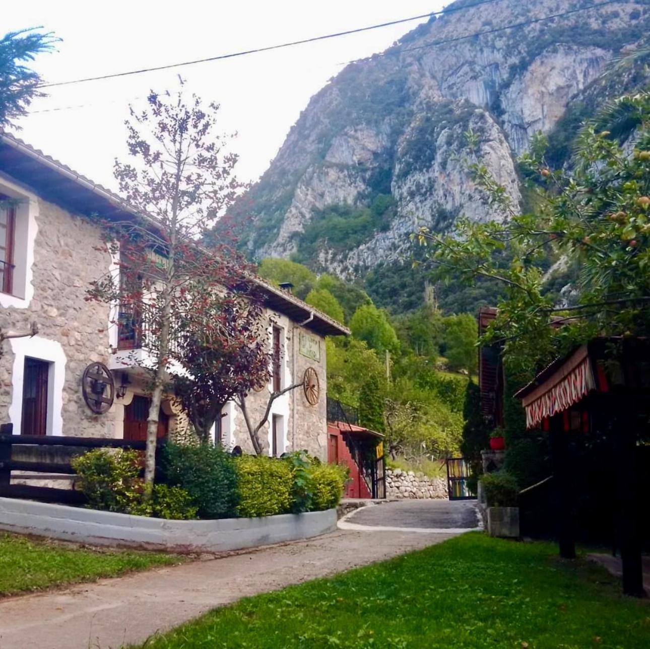 Albergue La Hermida Casa di campagna La Hermida